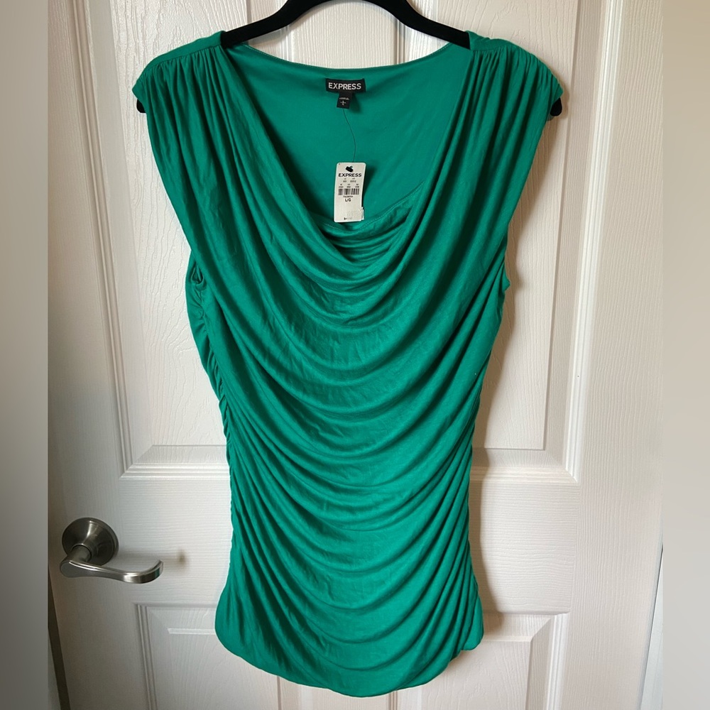 NWT Women’s Express Top Size Large